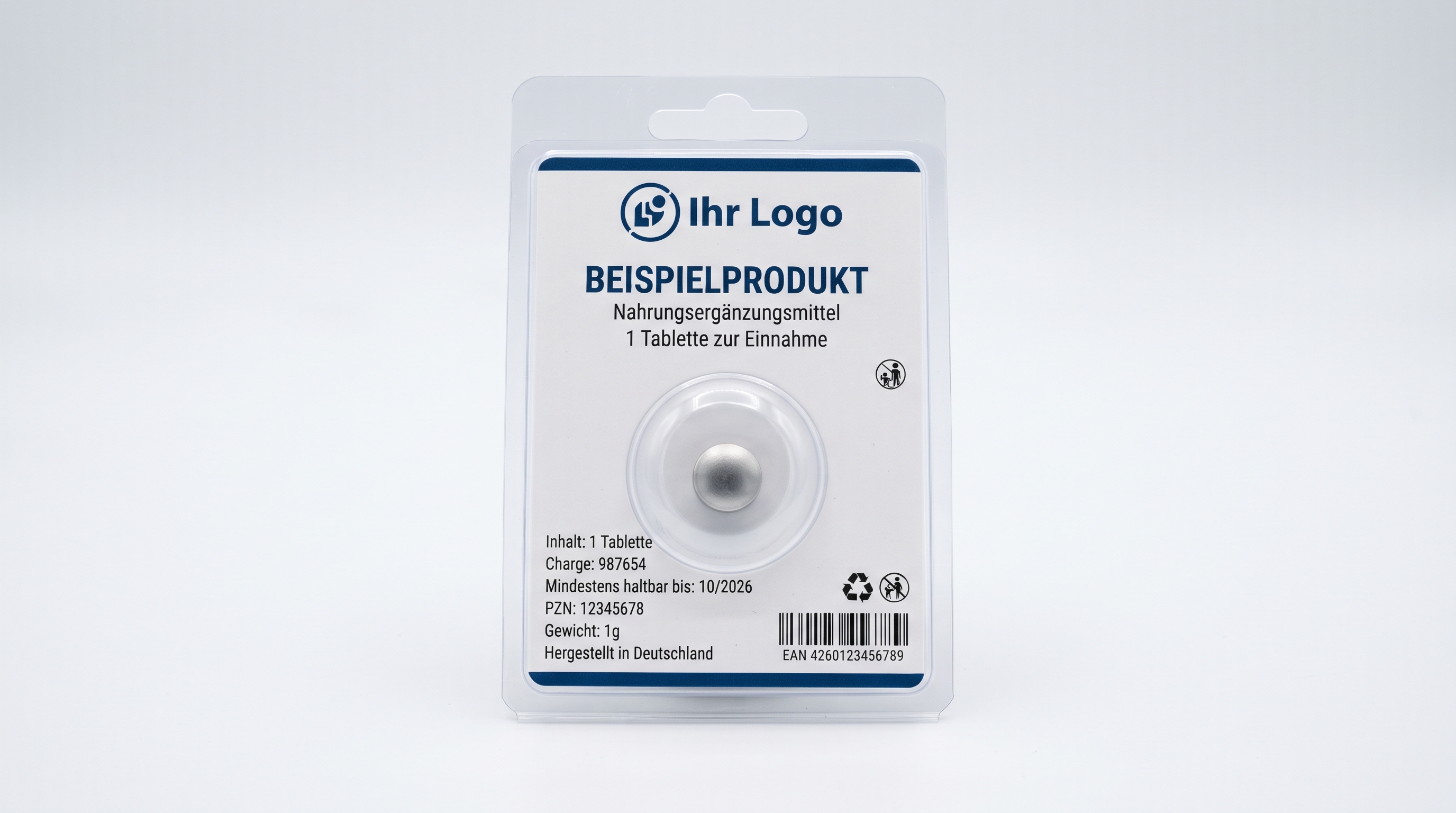 KI-generiertes Produktfoto: Blisterverpackung mit einer Tablette in Klarsichtblister auf weißer Karte